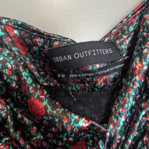 Urban Outfitters Green and Red Floral Ruched Mini Dress size- Medium - Picture 2 of 5